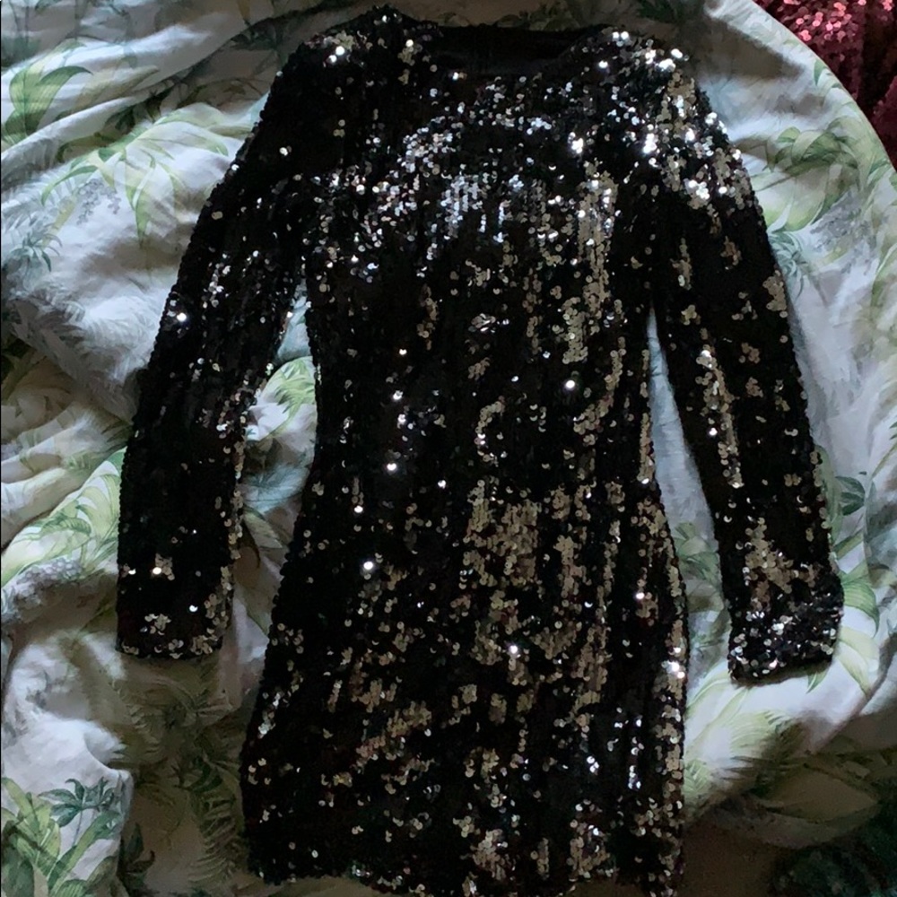 A nice sequence dress